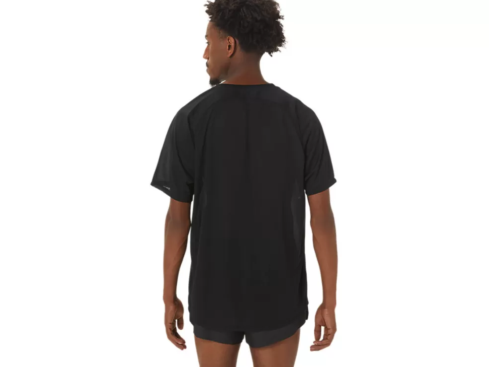 Store ASICS MEN CJ-LINE LIGHT SHORT SLEEVE TOP Performance Black/Whisper Green