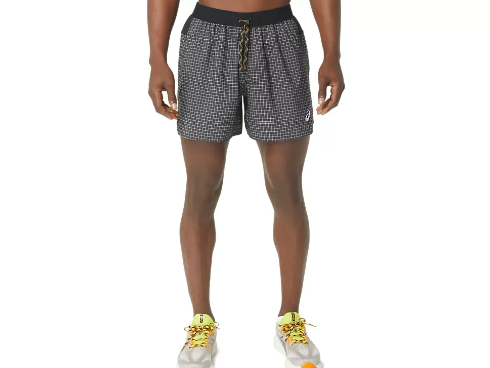 Store ASICS MEN FUJITRAIL LOGO SHORT Performance Black/Lime Zest